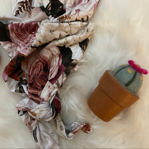 Posh Peanut Black Rose Knotted Gown: 0-3mos - Picture 2 of 8